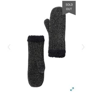 DONATED Nordstrom Modena Chenille  Mittens